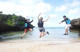 スケルトンカヤック画像＿海遊倶楽部